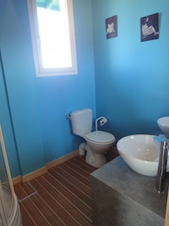 La salle de bain.